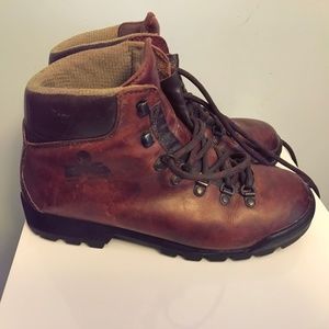 EMS vintage leather Vibram Italian hiking boots
